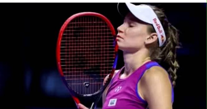 Smutna wiadomość: WTA Elena Rybakina na krawędzi eliminacji po porażce z Zheng Qinwen