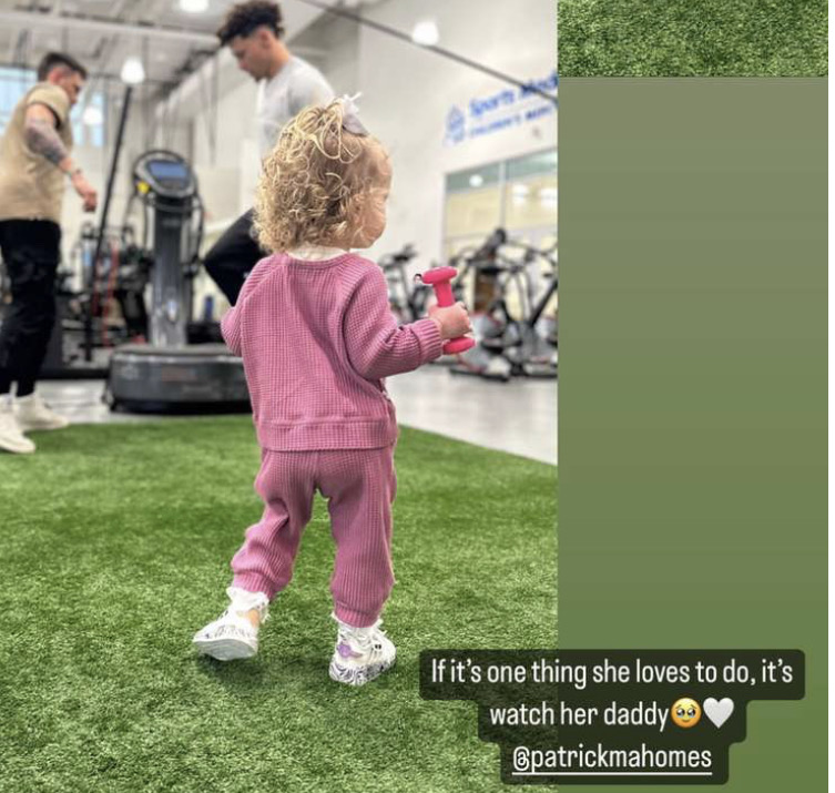 Brittany Mahomes Shows How Sterling 'Watches Her Daddy' and Follows His ...